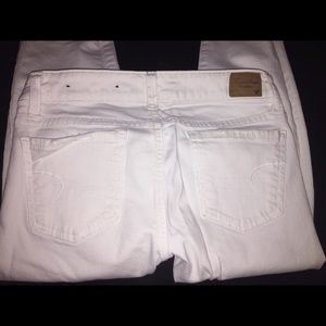 American eagle white skinny jeans