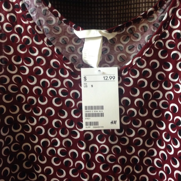 Top - Picture 2 of 3