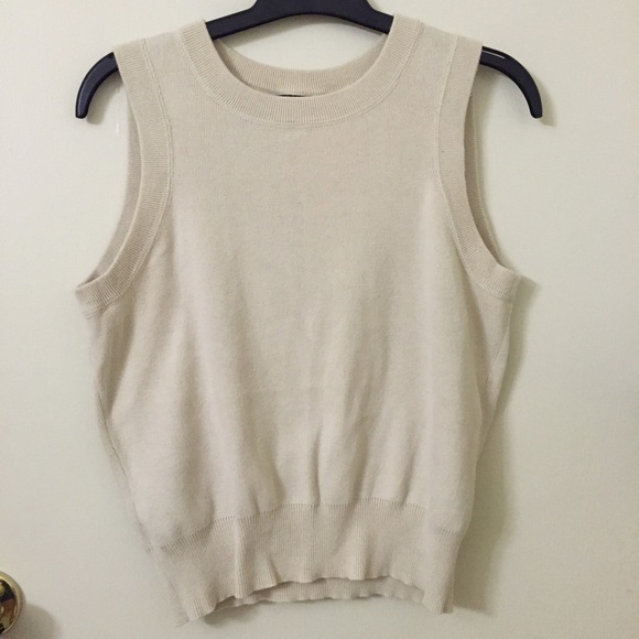 Wear this sweater shell all year round!