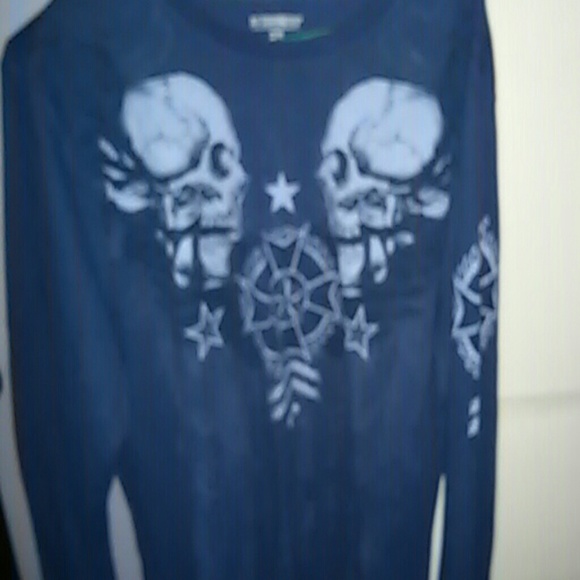 Men's long sleeved shirt