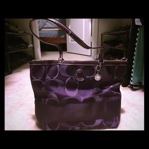 Coach shoulder bag - deep plum