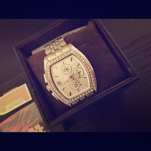Amazing silver Michael Kors watch