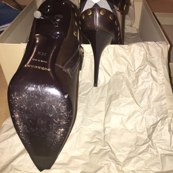 BURBERRY chocolate color booties !!!!! 🍩👠 - Picture 2 of 4