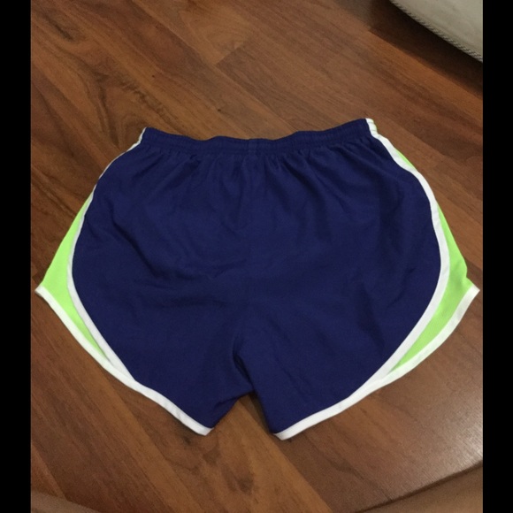 Nike DRI-FIT shorts - Picture 2 of 4