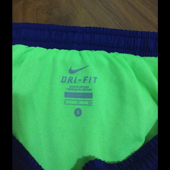 Nike DRI-FIT shorts - Picture 3 of 4