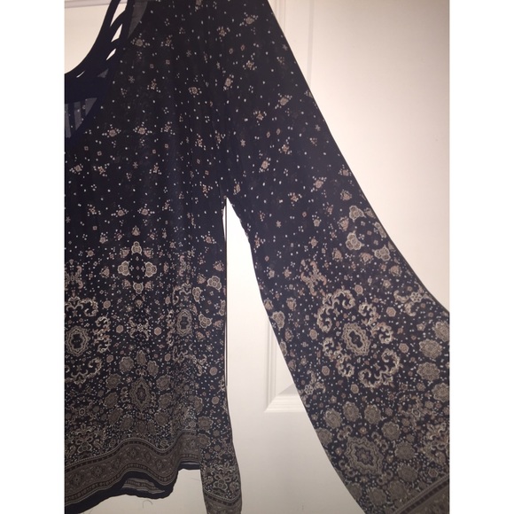 Long sleeve top - Picture 3 of 3