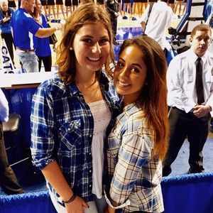 Meet your Posher, Caroline