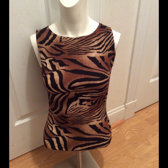 Tiger Print Top - Picture 2 of 4