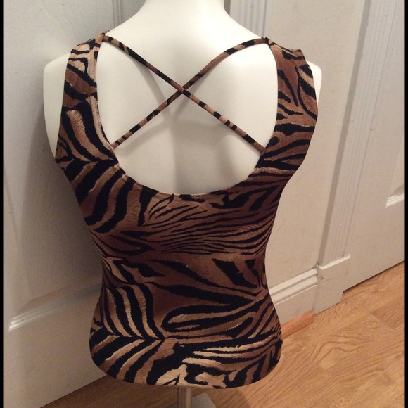 Tiger Print Top - Picture 3 of 4