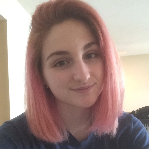 Meet your Posher, Ansley - Picture 2 of 2