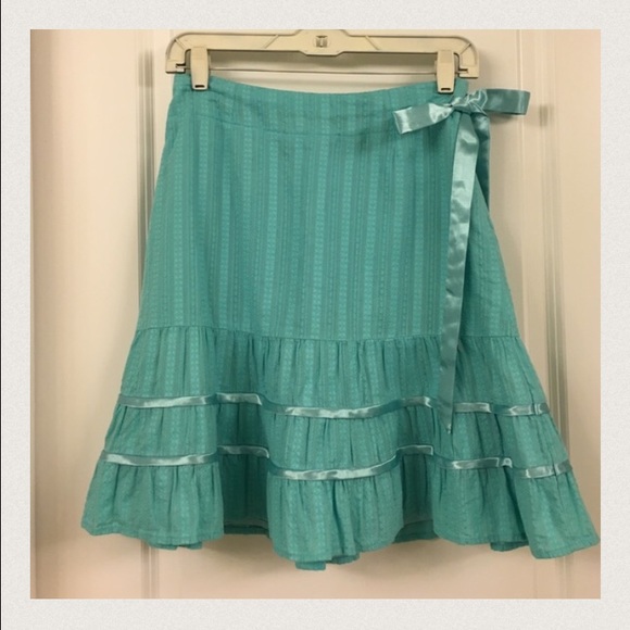 🚫SOLD🚫 The Limited Aqua skirt with satin bow - Picture 3 of 3