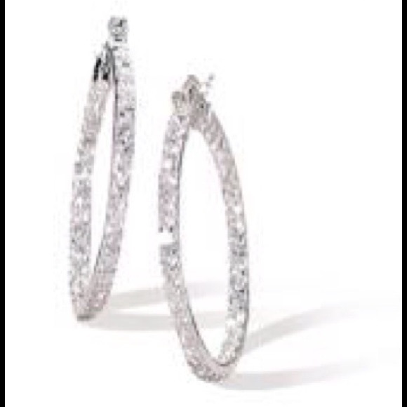 💎NWOT In and Out CZ Sterling Hoop Earrings - Picture 2 of 4