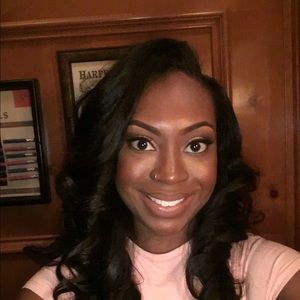 Meet your Posher, Shakena