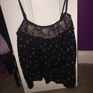 Cute embroidered American Eagle tank top