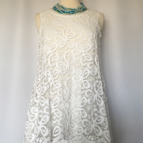 White Lace dress Size S 4-6 - Picture 2 of 4