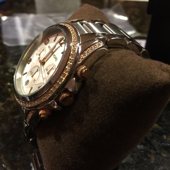 Michael Kors ladies watch with chronograph - Picture 2 of 4