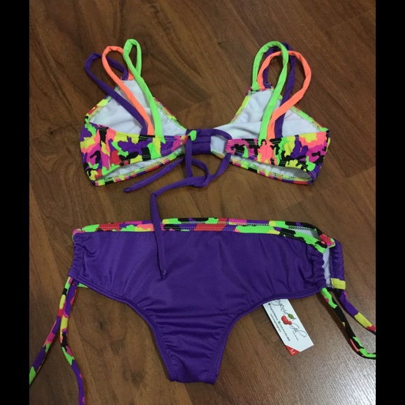 Colorful bikini - Picture 2 of 2