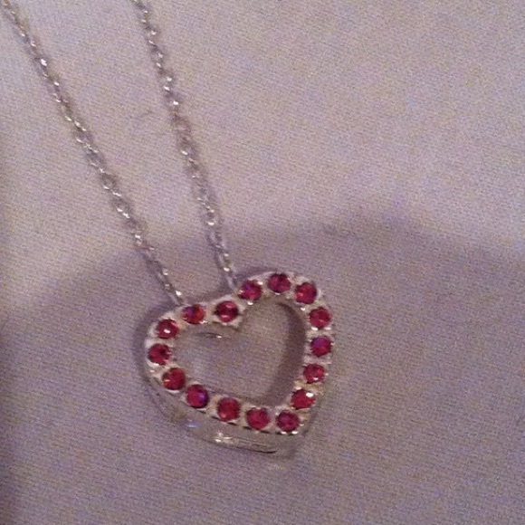 NWOT 18" Sterling Pink Floating Heart Necklace - Picture 2 of 2