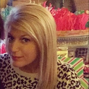 Meet your Posher, Rena