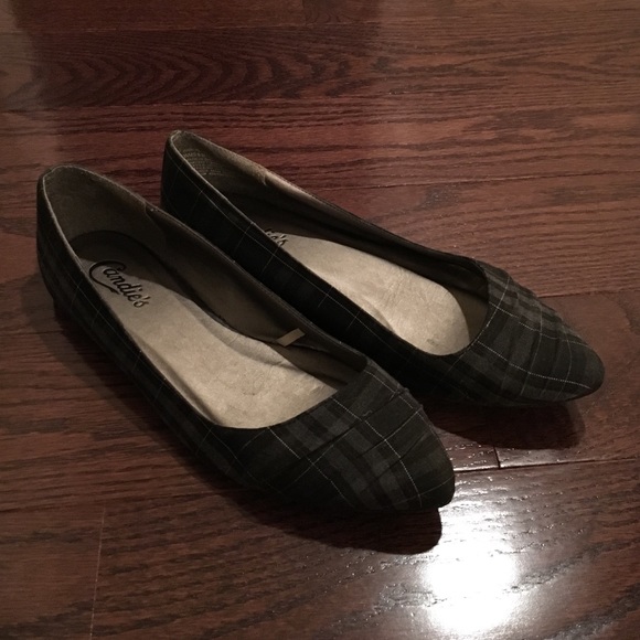Plaid pointed toe flats