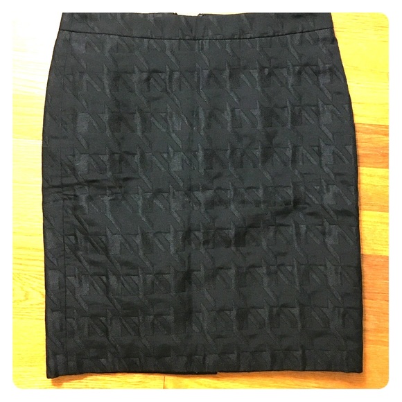 AT Loft houndstooth skirt.