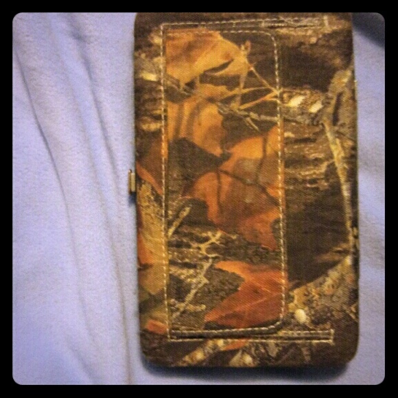 Name brand camo wallet