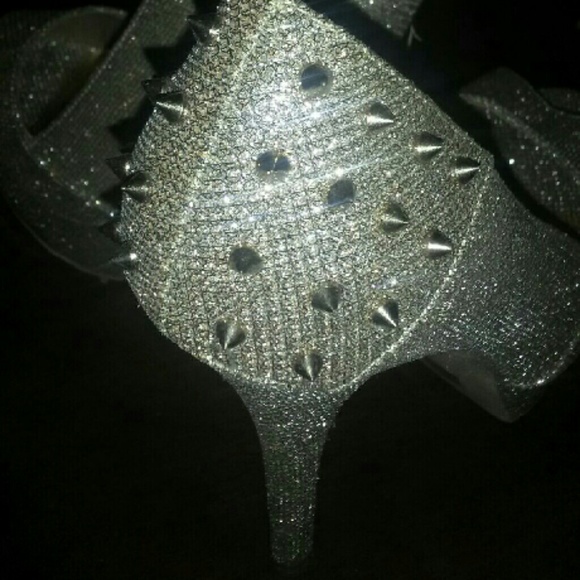 Super cute studded back high heels. - Picture 3 of 3
