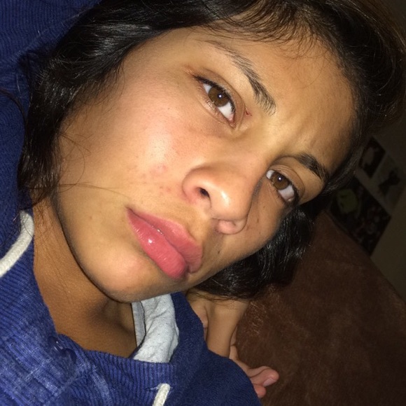 Meet your Posher, Sabrina - Picture 1 of 1