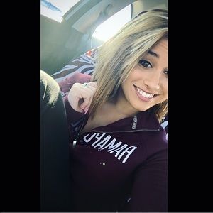 Meet your Posher, Alyssa