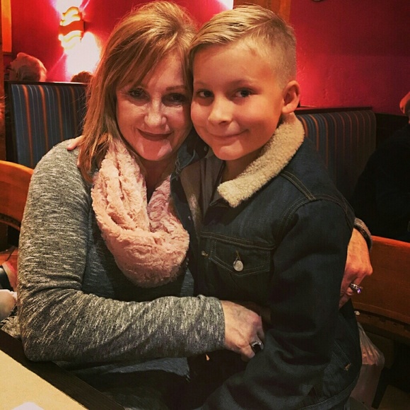 Meet your Posher, Angela - Picture 2 of 7