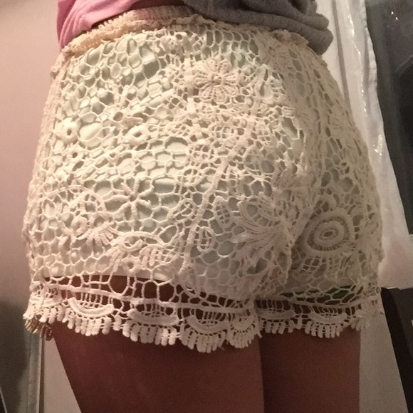 Lace Drawstring Shorts - Picture 2 of 2