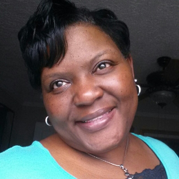 Meet your Posher, Monica - Picture 4 of 4