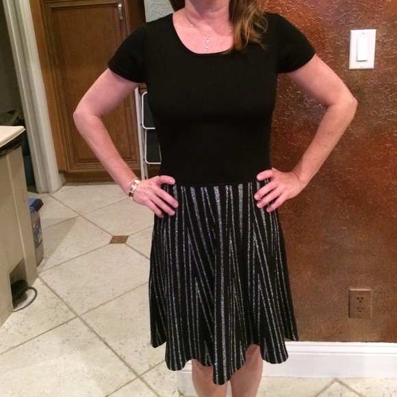 Parker dress - Picture 3 of 4