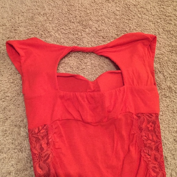 Top - Picture 3 of 3
