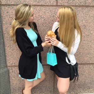 Meet your Posher, Abby