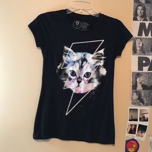 Tillys lightening bolt kitten shirt small