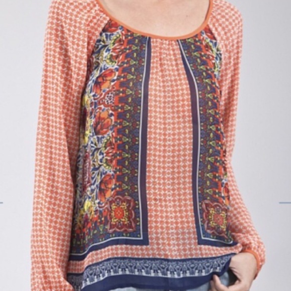 Blu Pepper Tops - Flowing sheer patterned top