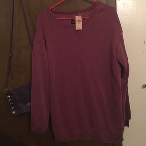 Maroon American eagle sweatshirt