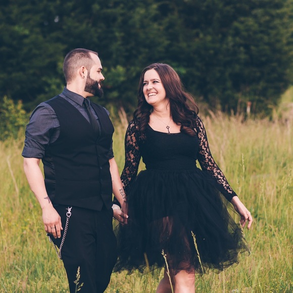 Meet your Posher! - Picture 2 of 4