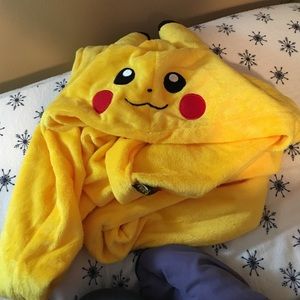 Pikachu hat with sleeves