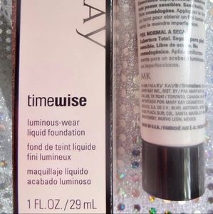 Mary Kay Luminous-Wear foundation Bronze 8