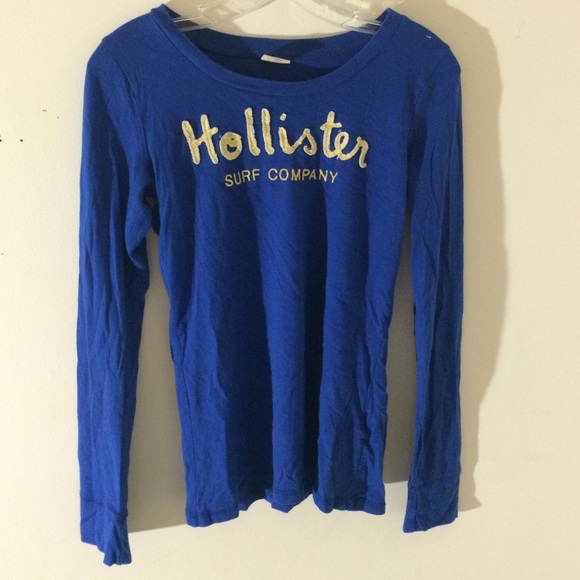 Dark blue, long-sleeve Hollister top