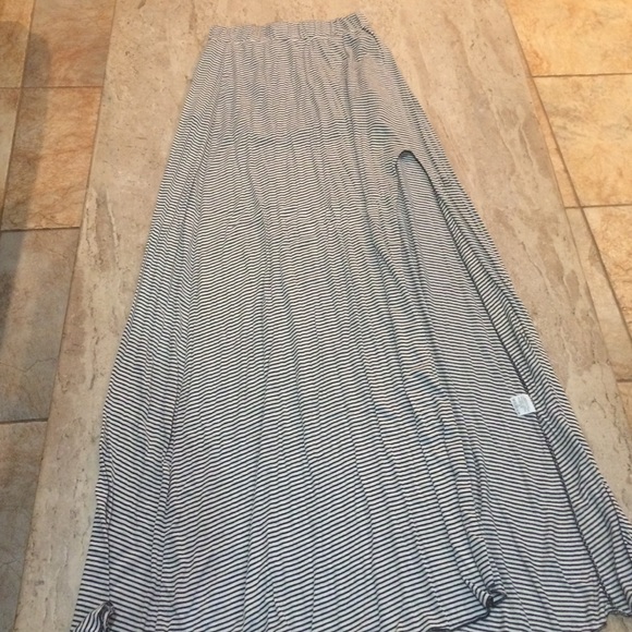 Black and white maxi skirt