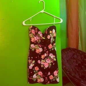 Floral mini dress never been worn