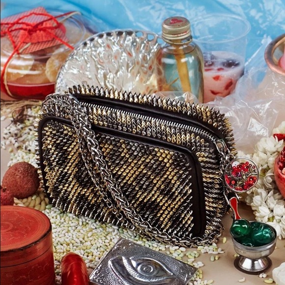 Meet your Posher, Alicia - Picture 2 of 3