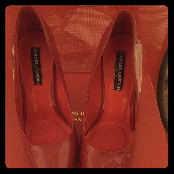 Charles Jourdan Pumps