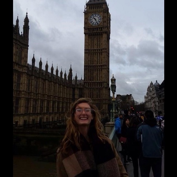 Meeee - Picture 2 of 3