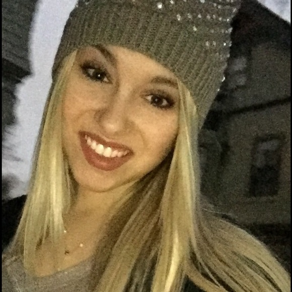 Meet your Posher, Rachelle - Picture 4 of 4