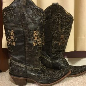 Corral cowgirl boots