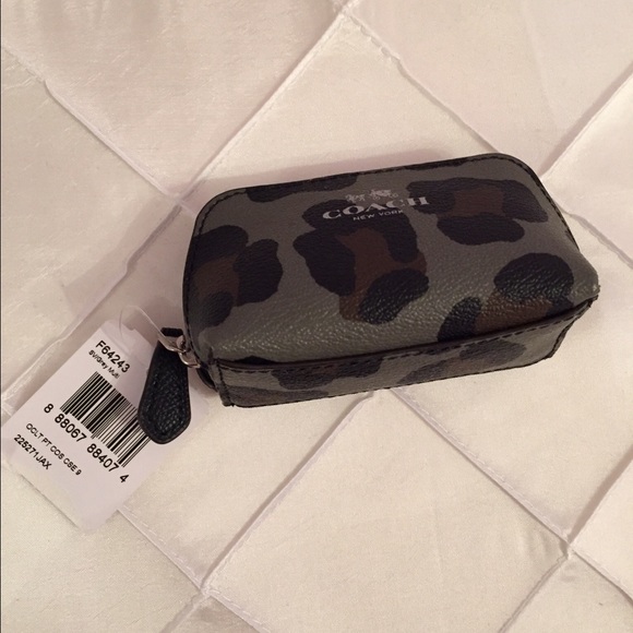 Coach change purse - Picture 4 of 4